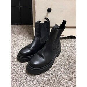Thursday Boot company everyday Chelsea boot lug sole 9